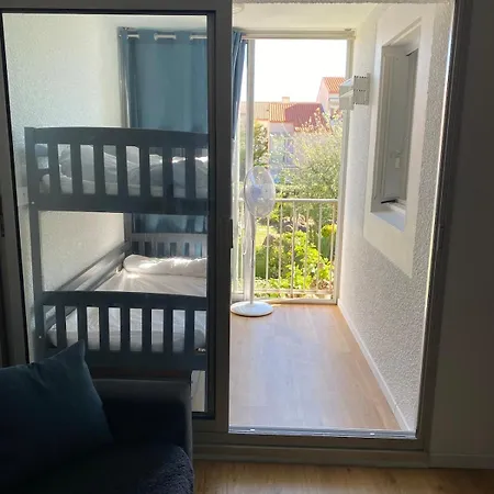 Appartement Neuf A 100m De La *