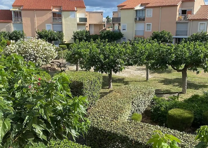 Neuf A 100m De La Apartamento